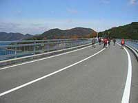 橋の上からの瀬戸内の眺めは最高！
