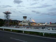 夕暮れの岡山空港